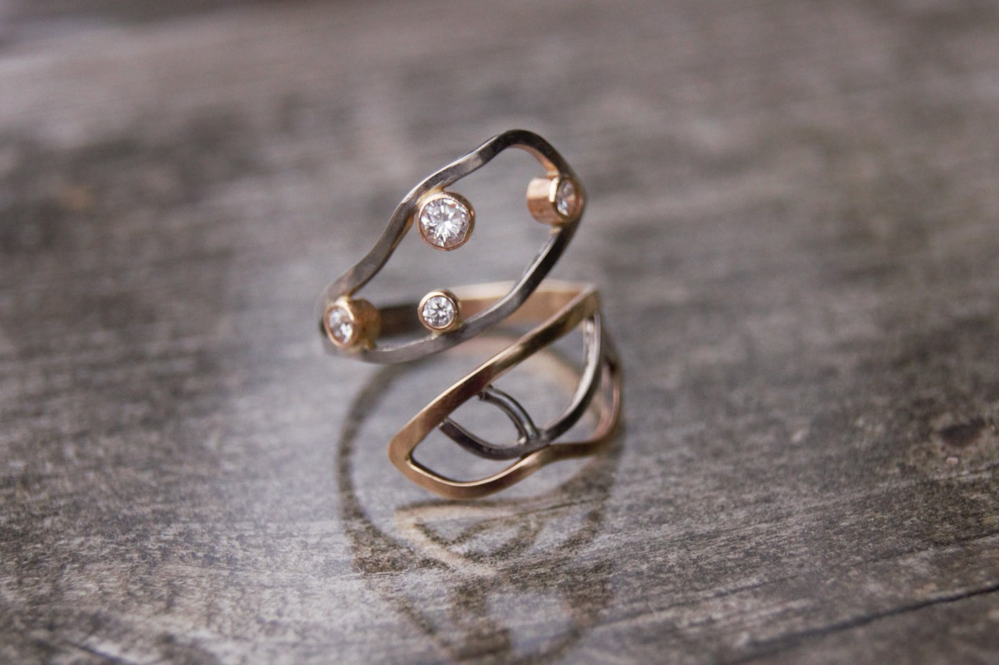 Mixed metal white and yellow 14k gold ring