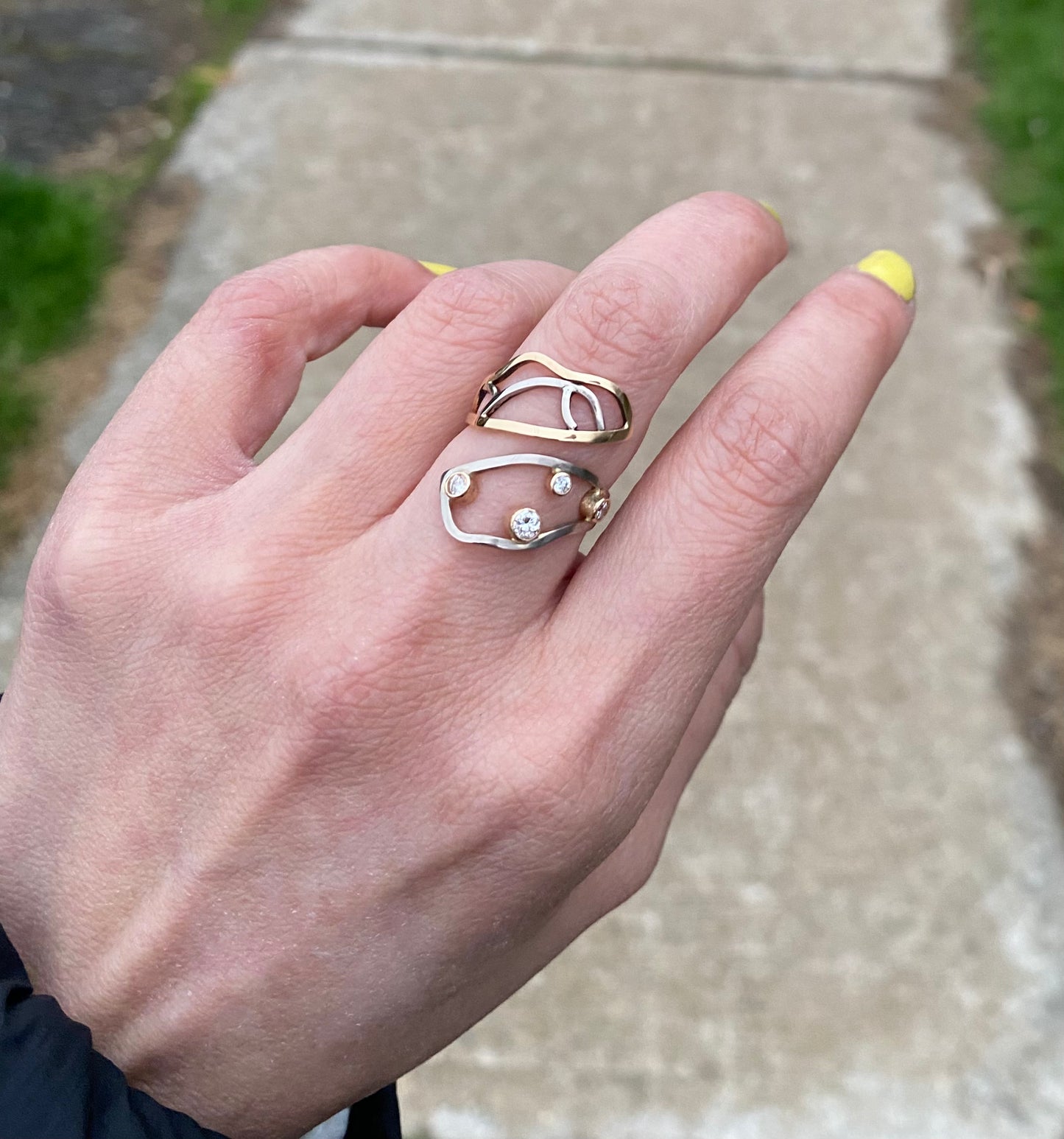 Mixed metal white and yellow 14k gold ring